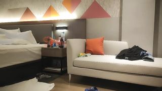 【69堂免费视频】深夜大战风骚轻熟女 ，扭动大屁股一顿蹭 ，手指阴唇阴蒂 ，开档黑丝正入抽插猛操