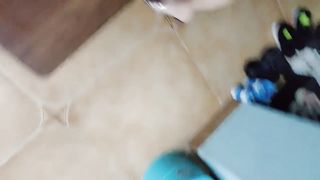 【69堂免费视频】造孽啊19岁小萝莉三个壮汉轮操娇喘震天响起来