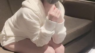 【69堂免费视频】火爆极品女神_最强剧情_公共场合的性爱，楼梯啪啪啪