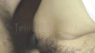 【69堂免费视频】短裙少女被带回宿舍碎花小内裤掰一边无套暴操干出白浆