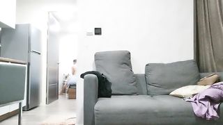 【69堂免费视频】今天玩个新花样_高价约炮高颜值人妖_两干两炮_再互相操真刺激