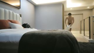 【69堂免费视频】宝马眼镜女研究生，骚的不要不要的，公务员夫妻换妻大秀，激情啪啪精彩游戏