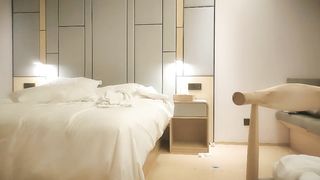 【69堂免费视频】高端车模场，极品女神一颦一笑魅惑性感，香艳刺激撸管佳作