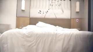 【69堂免费视频】大胸白虎妹，連干兩炮激情四射