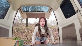 【69堂免费视频】与美女蔬菜送货员进行激烈的汽车性爱。乳房和车都是激烈摇晃的骑乘位，用力中出。