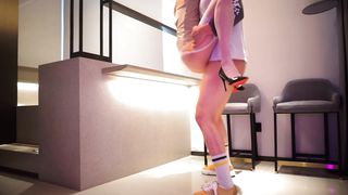 【69堂免费视频】人前高冷-反差嫩模，极品长腿耐操至极