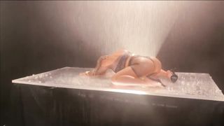 【69堂免费视频】她的骚逼湿透了