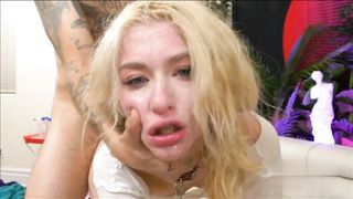 【69堂免费视频】罗茜的骚逼想要被操