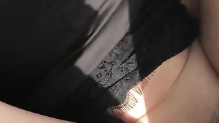 【69堂免费视频】大神周末带着漂亮女同事去郊游_顺便玩个车震爽翻了完美露脸