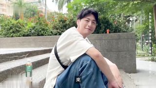 【69堂免费视频】很贴心的菲律宾花臂纹身骚妹口爆自摸笑着被操