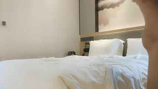 【69堂午夜视频】约了个高颜值白靴性感妹子啪啪，舌吻口交摸逼上位骑坐大力抽插猛操