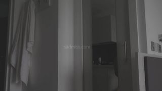 【69堂午夜视频】女友工作的时候真的想让人爆操