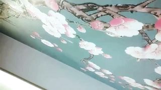 【69堂午夜视频】白嫩小少妇口活卖力，口手并用必须搞射