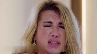 【69堂午夜视频】邀请两名男子到家中进行双插两根大鸡巴一起操骚逼装不下轮流进攻高潮连连