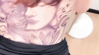 【69堂午夜视频】丝袜高跟露脸有纹身的小少妇跟小哥剧情演绎，被扒光了玩弄按着头草嘴甜逼抠穴玩骚奶子，各种体位爆草蹂躏