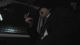 【69堂午夜视频】家里只有妻子的午后总有快递员上门3