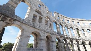 【69堂午夜视频】克罗地亚搭讪骚逼之旅淫荡的大奶宝贝热情好客让我体验极致的快乐