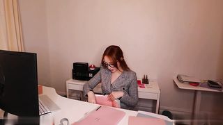 【69堂午夜视频】婊子同事对我非常的顺从荡妇已经好久没有性爱了直接横跨在鸡巴上用力榨取