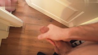 【69堂午夜视频】乱伦淫荡的继母因为他发现她竟然背着爸爸自慰骚逼用大鸡巴威胁必须操爽