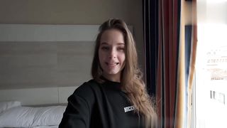 【69堂午夜视频】在小岛上度假时做爱女服务员抓住了我们但他继续干我威胁我内射大屁股