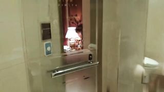 【69堂午夜视频】大战印尼混血儿暌违三年后重新复出强棒力作中文字幕