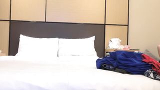 【69堂午夜视频】娇小玲珑美乳温柔，花样啪啪妹子直求饶，激情四射不可错过