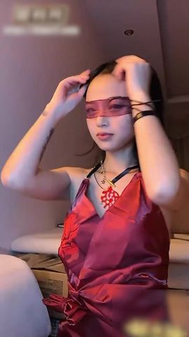 【69堂午夜视频】黑料吃瓜-抖音31万粉丝网红沙妹i直播真空故意走光被热心粉丝录屏奶头又粉又大超诱人真想舔一口