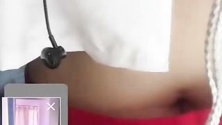 【69堂午夜视频】黑料吃瓜-桃子双视角直播送福利明面上给跟粉丝玩互动而下面的则是金主大哥的看逼视角