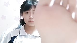 【69堂午夜视频】黑料吃瓜-玉足嫩妹勾引野爹北京城市学院服装表演专业大一学妹视频裸聊曝光极品美乳粉嫩玉足诱惑私拍