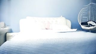 【69堂午夜视频】3000网约高端外围女神，清纯甜美温柔，抠穴啪