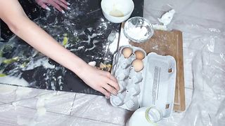 【69堂午夜视频】工地上骚逼就忍不住了直接帮他缓解性瘾