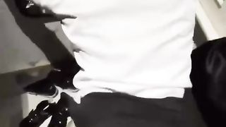 【69堂午夜视频】黑料吃瓜-网红小姐姐榜一大哥花费大价钱都没见过的真人_机场被搭讪后_猛男带去酒店抽插