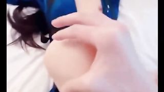 【69堂午夜视频】哄骗妹妹闺蜜出来逛街买衣服 商场里大庭广众下就扣逼接着带回酒店穿上制服调教