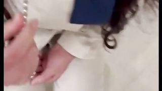 【69堂午夜视频】妇女节姐姐放假回来在全家福下把她绑起来操