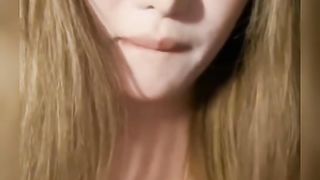 【69堂午夜视频】黑料吃瓜-哈尔滨远东理工学院大奶学生妹与金主一对一裸聊视频曝光线上裸聊线下奔赴金主的床送福利