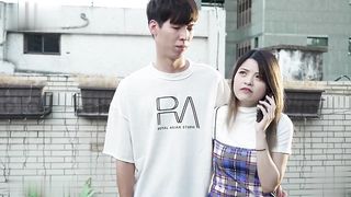 【69堂午夜视频】女高中生的诱惑_姐姐和我的穴穴谁的更紧了？