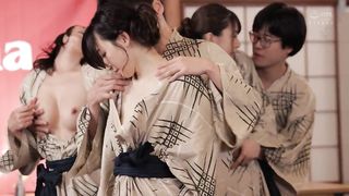 【69堂午夜视频】对着高潮后的诱人表情大量发射！2