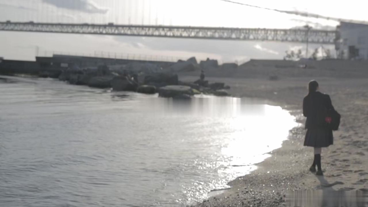 【69堂午夜视频】极品白虎偷拍 极品白虎美女逼被偷拍，大屌狠捅她骚穴内射，爽得她浪叫求操烂