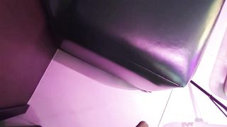 【69堂午夜视频】剧情乱伦趁着老爸出差我和骚妈彻底放开了自我陪着骚妈ktv全裸性爱边唱边操骚叫声真大真怕被门口服务员听见