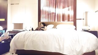 【69堂午夜视频】情趣女仆装黑丝新视角口交舔屌骑上来扭动小腰呻吟娇喘非常酥麻