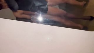 【69堂午夜视频】让大家看看我的母狗我也是第一次试肛交