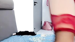 【69堂午夜视频】来自小嫂子的勾引吞食大鸡巴如尝美食，后入无套猛艹，骑马摇曳淫声阵阵