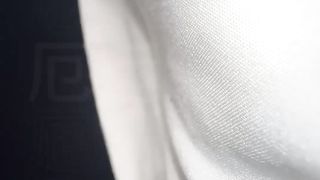 【69堂午夜视频】把小萝莉按在狠狠的操