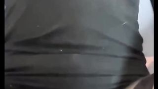 【69堂午夜视频】淫荡人妻打着电话操着逼