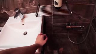 【69堂午夜视频】麻豆万能服务公司 破处的滋味