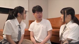 【69堂午夜视频】麻豆万能服务公司 破处的滋味