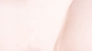 【69堂午夜视频】我直接过去脱下她的白丝内裤强行插入，谁料中途老爸打来电话，差点把我吓软了！