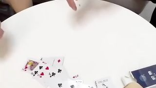 【69堂午夜视频】玩淫乱脱衣服游戏，让两女穿上丝袜共待一夫，被操上瘾的姐妹竟然玩起叠罗汉太刺激了！ 00_01_35-