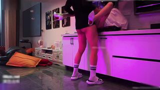 【69堂午夜视频】站立后入淫叫喷水