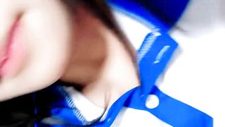 【69堂午夜视频】白丝露脸乖巧学妹镜头前发骚给狼友叫爸爸，揉奶玩逼跳蛋塞里面自慰，自己把骚逼抠喷了，浪叫呻吟表情好骚啊